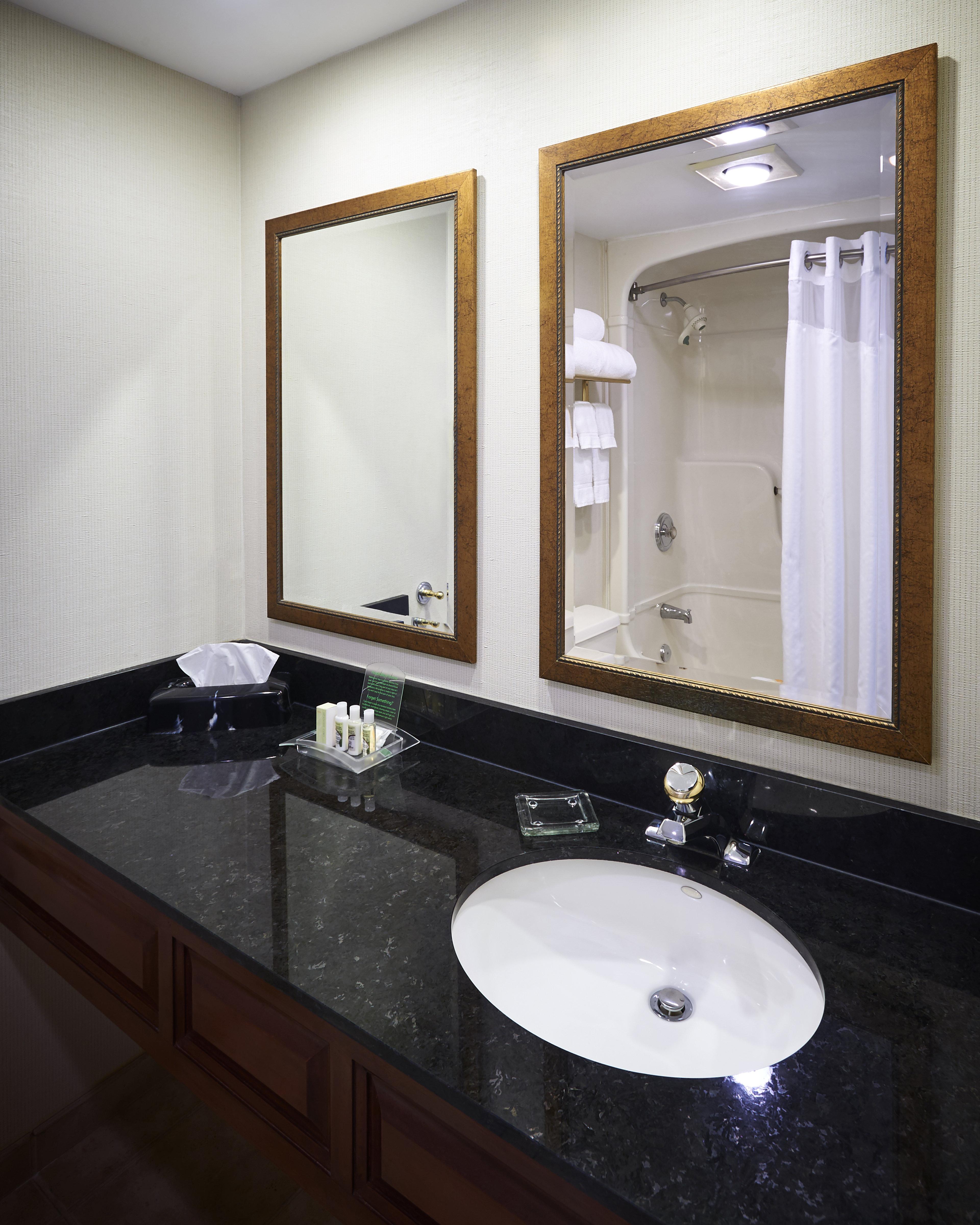 Holiday Inn & Suites Oakville At Bronte By Ihg Εξωτερικό φωτογραφία